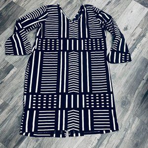 AS HRO WHITE AND BLACK STRIPPED DRESS XXXL COTTON SPANDEX